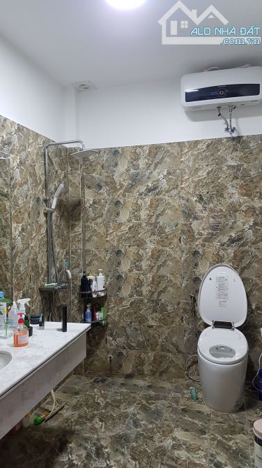 Bán nhà khu Biệt Thự Mê Linh -  Anh Dũng. DT180m2 x 3T - 6