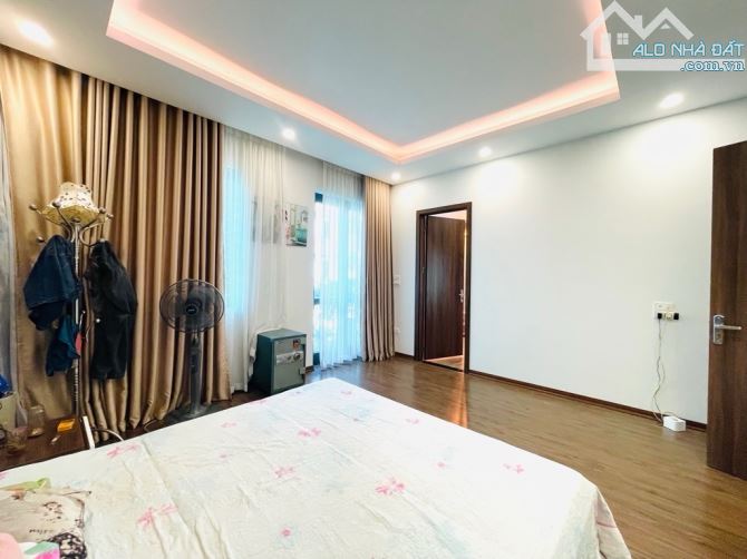 Hiếm ! Hiếm ! Luxury Kiến Hưng - Thang máy xịn - 70m2 - chủ cần bán gấp - 8