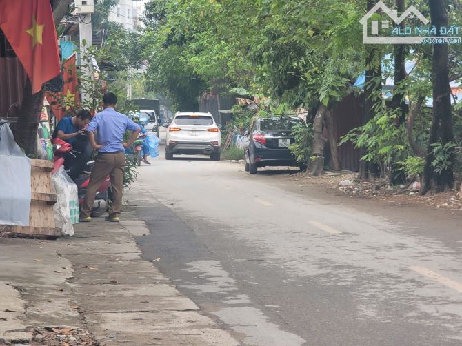 + CHỦ CẦN TIỀN BÁN GẤP  ĐẤT ĐƯỜNG QUANG TIẾN -NAM TỪ LIÊM  - GIÁ QUÁ TỐT - CHO ANH EM ĐẦU