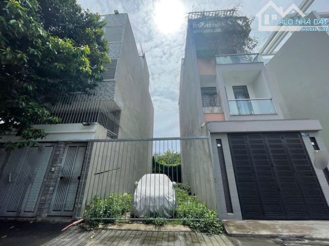 Đất phân lô, 80m2, ngang 5.2m, xây tự do, TT Phú Hữu, nhỉnh 4 tỷ