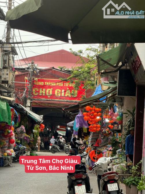 Bán Nhà Chợ Giàu Từ Sơn Bắc Ninh, Kinh Doanh Tuyệt Đỉnh, 66 m2, 3T, 9,2 T