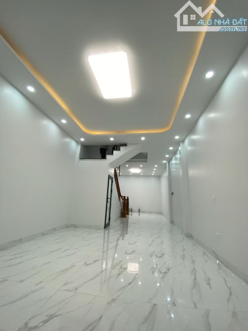 Bán nhà đẹp Tân Ấp, 57m2, 4 tầng, ngõ ba gác, sổ đỏ, 8.4 tỷ