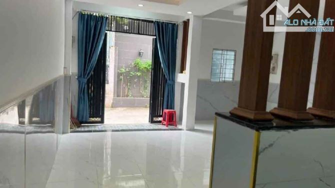 Bán Nhà HXH 2 tầng mặt tiền 6m, 45m2,vị trí đẹp Lã Xuân Oai - Nhỉnh 4 tỷ - 1