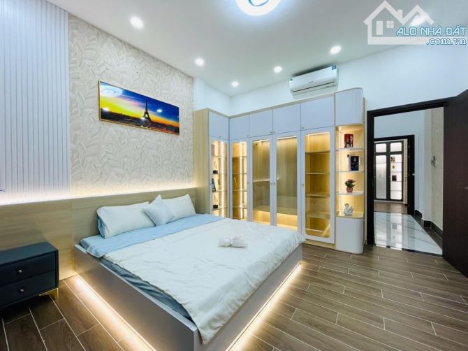 XE HƠI ĐẬU CỬA  NGAY HẺM 111 PHẠM VĂN CHIÊU - 60M2 2 TẦNG NHÌNH 5 TỲ - 1