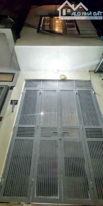 10M RA MẶT NGÕ -KHÂM THIÊN -NHÀ ĐẸP NGÕ THOÁNG- NGÕ THÔNG TRUNG PHỤNG-20M2*4 TẦNG - 1