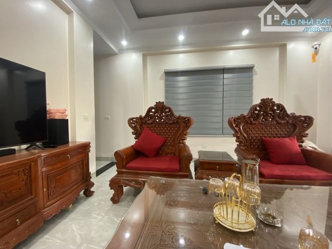 VIEW Hồ-BT 3Tầng Sân Vườn-Vỉa Hè-Gara ÔTô-DT 184M²-MT 8,6M-Lương Nỗ-Tiên Dương-Đông Anh - 1