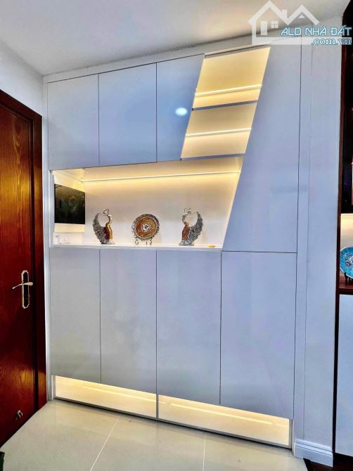 Bán chung cư 3353 Cầu Giấy, Hà Nội, 90m2, 3 phòng ngủ, 2 WC, căn góc, đủ đồ - 1