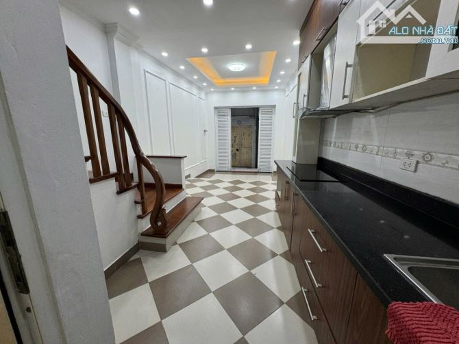 🔥🔥🔥Bán Gấp Nhà Định Công Thượng-30m2,6T- Cách ô tô 15m! Giá 5.1 Tỷ - 12