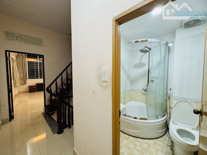 QUẬN 1 Trần Đình Xu THÔNG NGUYỄN TRÃI NGUYỄN CƯ TRINH - 4 TẦNG ĐÚC BTCT - VỪA Ở KINH DOANH - 2