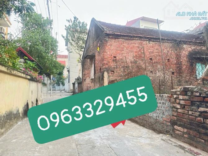 NGÕ THÔNG OTO VÀO ĐẤT- 200m CẦU NHẬT TÂN- GẦN HỒ ĐIỀU HOÀ- KHU VỰC HOT QUAN TÂM NHIỀU- 56m - 2
