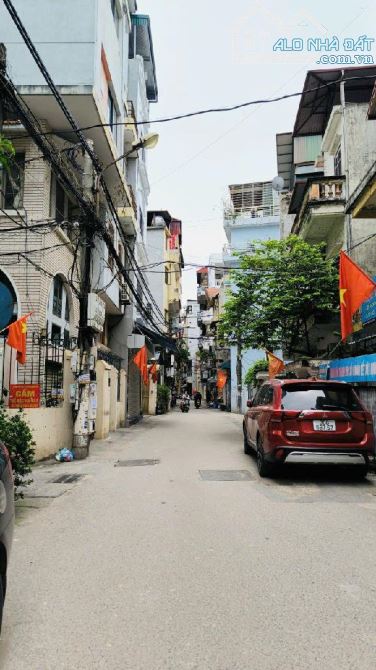 BIỆT THỰ LÔ GÓC 3 THOÁNG, Ô TÔ VÀO NHÀ, LẠC LONG QUÂN - 23 TỶ - 2