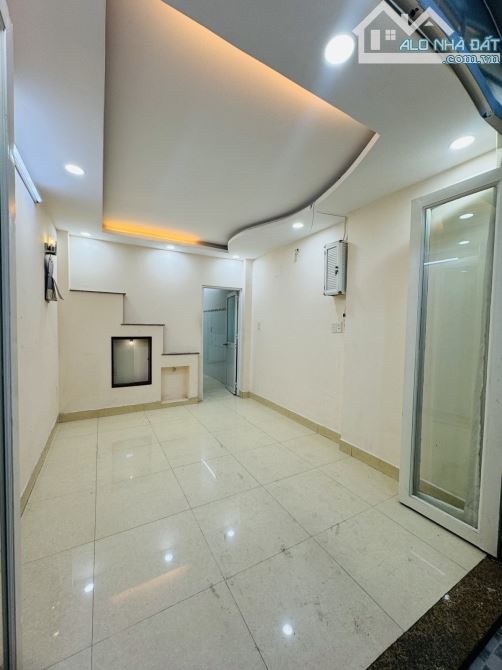 QUẬN 1 Trần Đình Xu THÔNG NGUYỄN TRÃI NGUYỄN CƯ TRINH - 4 TẦNG ĐÚC BTCT - VỪA Ở KINH DOANH - 3