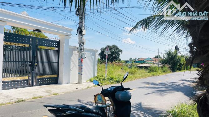 Diện tích đẹp 20x43m 861m2-50tc giá 4tỷ2 Long Mỹ - 4