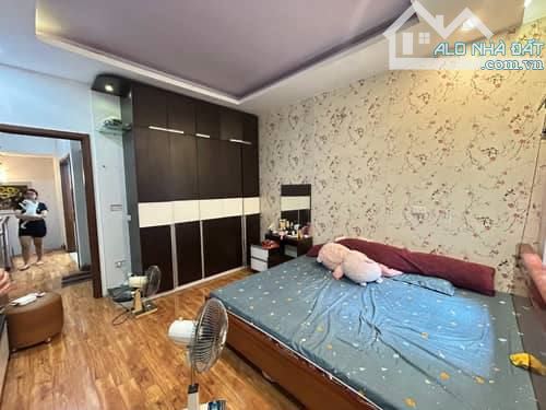 Nhà Khâm Thiên Trung Tâm Đống Đa  giá 6 tỷ, diện tích 40m2, mặt tiền 4m gần phố cổ - - 4