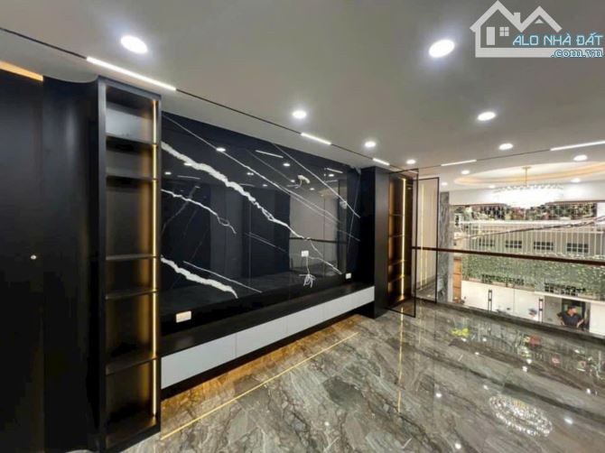 Bán nhà Lai Xá 56.1m2- 6T- TM, ô tô tránh, Kinh doanh VIP, giá 12 tỷ - 4