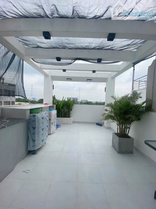 BIỆT THỰ 5 TẦNG, 60M2 (4M x 15M), HẺM XE HƠI, NƠ TRANG LONG, BÌNH THẠNH, CHỈ 8.x TỶ - 5