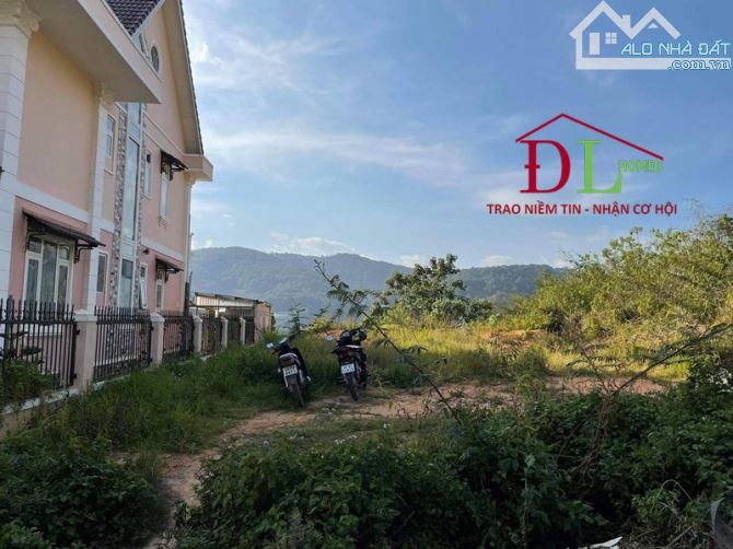 284 🏞⛺️🏡 ĐẤT XD BIỆT THỰ- VIEW THÔNG TUYỆT ĐẸP- ĐƯỜNG XE KHÁCH TRÁNH NHAU- GẦN TRUNG TÂM