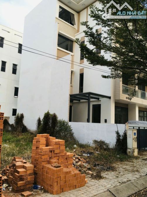 BÁN ĐẤT TẠI KHU DÂN CƯ CÁT LÁI (Q.2)
