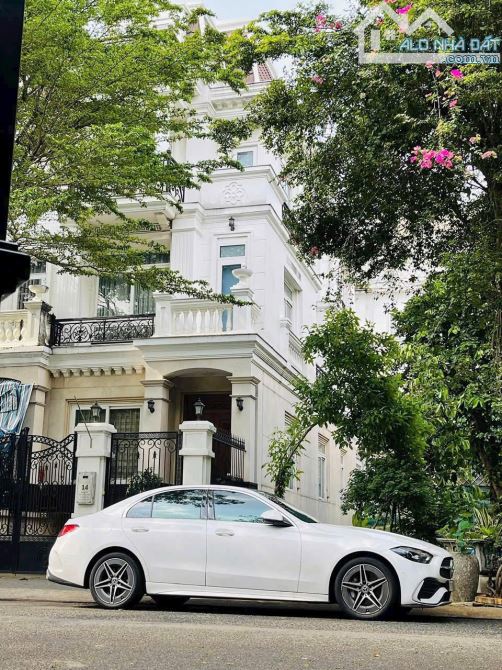 Định cư Mỹ - Bán gấp Biệt thự City Land Gò Vấp 100m2 - Có Hầm - chỉ 16 tỷ