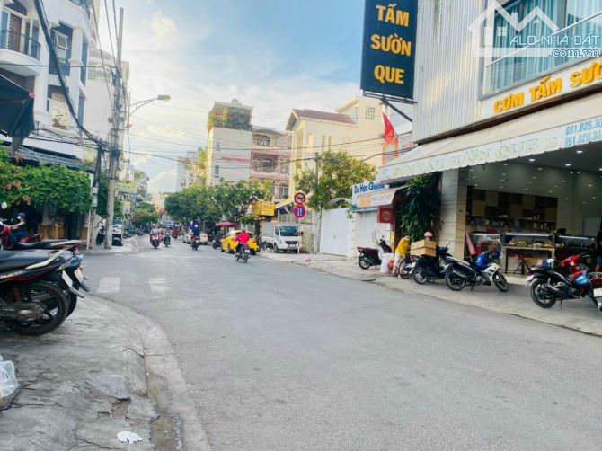 CẦN BÁN NHÀ CẤP 4 MẶT TIỀN ĐƯỜNG LÊ QUÝ ĐÔN GIÁ 18 TỶ