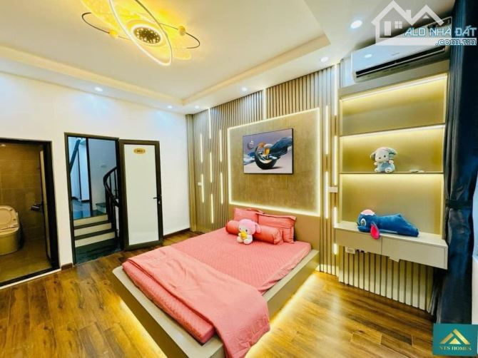 Bán nhà Minh Khai – 65m2 – gần phố, ô tô đỗ cửa, 13P khép kín, doanh thu ổn, giá 13.5 tỷ