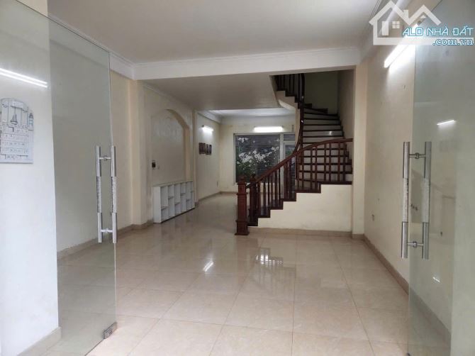Cần Bán Gấp Nhà Liền Kề KĐT Văn Khê La Khê Hà Đông 83m2 5 Tầng MT5m.