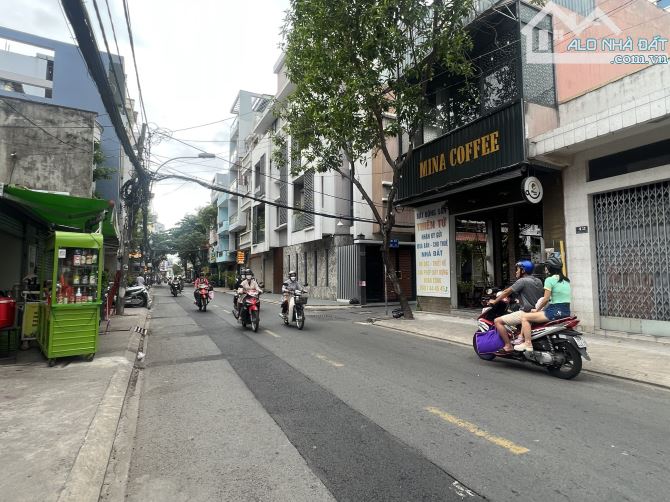 Bán nhà MT Tân Hải, P13, Tân Bình. DT: 10.5x40m, giá chỉ hơn 150 tr/m2