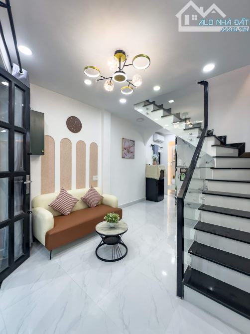 3 phòng ngủ Phan Văn Trị, Bình Thạnh, sát mặt tiền, chỉ 4.15 tỷ