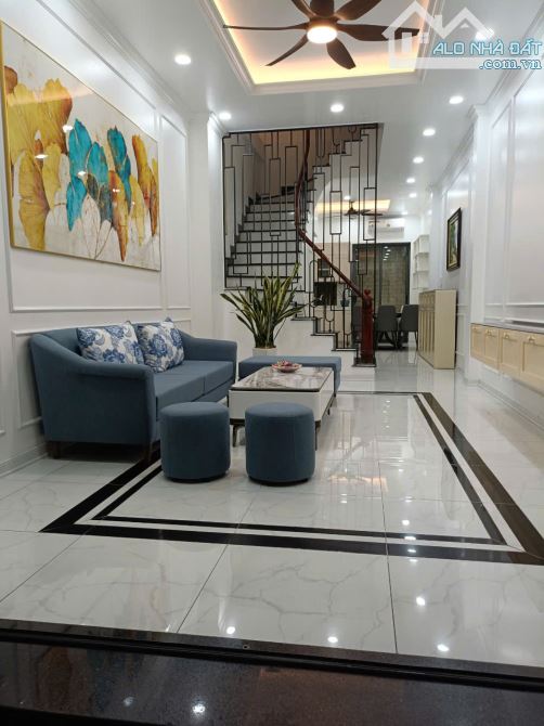 BÁN NHÀ 5 TẦNG MỚI NGỌC LÂM LONG BIÊN MẶT NGÕ Ô TÔ THÔNG - KINH DOANH ĐỈNH GIÁ - 10.XTỶ, - 1
