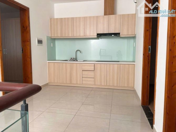 BÁN NHÀ NGAY HỒNG HÀ, TB - KHU VIP SÂN BAY - HXH NGỦ NHÀ - NGANG 7,2M - 3 TẦNG - HƠN 18 Tỷ