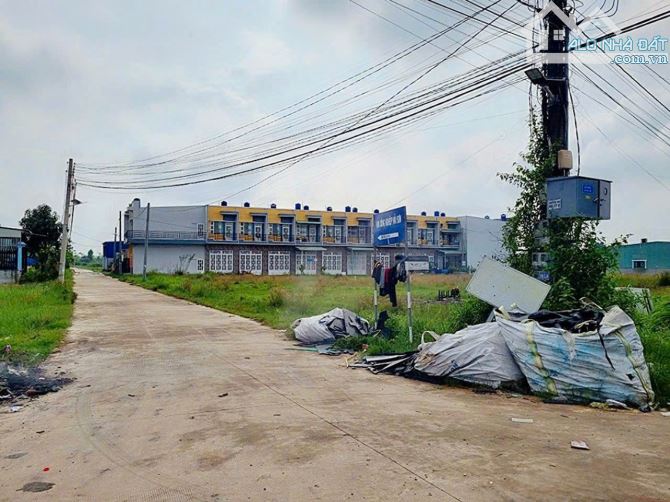 Bán đất mặt tiền đường bê tông 5x61m xã Đức Hòa Đông , Đức Hòa, Long An giá 1.85 tỷ - 1