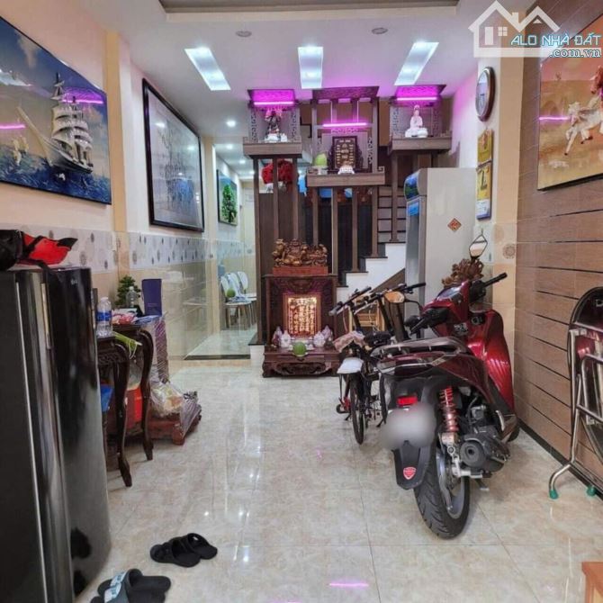BÁN NHÀ CĂN GÓC ĐIỆN BIÊN PHỦ QUẬN 10 48M 3 TẦNG NỞ HẬU 3PN 4WC SIÊU ĐẸP 7.6 TỶ - 1