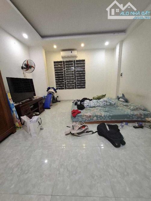 CỰC HIẾM , LĨNH NAM MỘT NHÀ RA PHỐ , LÔ GÓC SÁT TRƯỜNG GIÁ HƠN 5 TỶ - 1