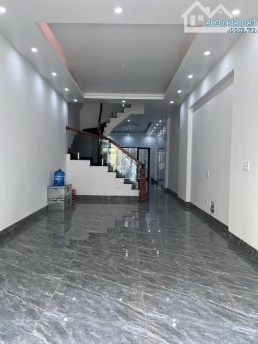 Cho thuê nhà liền kề Vinaconex 21 ngõ 804 đường Quang Trung,70m2x4 tầng Giá 20tr - 1