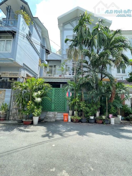 Biệt thự khu phân lô nội bộ 8 x 10.5m Lê Trọng Tấn, Tăn Phú - 1