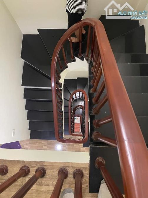 Ngã 5 Hà trì cuối đường Bà triệu 35m 5 tầng đẹp full đồ 1 bước ra mặt phố chỉ hơn 5 tỷ - 2