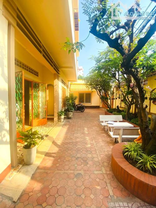 Mặt tiền đường Lam Sơn, 200m2, mặt tiền nhà 18m, Bình Thạnh - 2