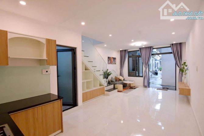 Nhà đẹp 2 tầng Hoàng Diệu - Trung tâm quận Hải Châu - 2