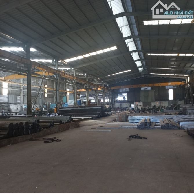 Bán xưởng Mặt tiền QL13. Không bị qh. Giá chỉ 70tr/m. DT 2640m2 diện tích lớn siêu hiếm - 2