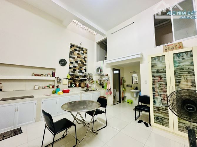 Nhà MT Đào sư tích 272m2 ngang 8.5m2 phước kiển nhà bè. - 2