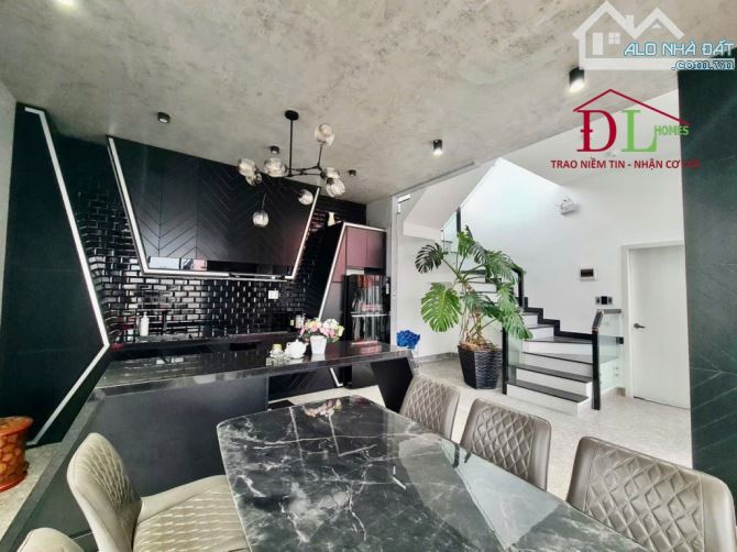 3261 BIỆT THỰ HỒ BƠI GẦN TRUNG TÂM- VIEW SĂN MÂY & THUNG LŨNG ĐÈN CỰC ĐẸP -KINH DOANH TỐT - 22