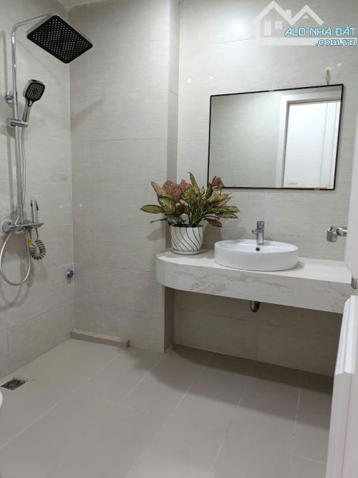 BÁN NHÀ 5 TẦNG MỚI NGỌC LÂM LONG BIÊN MẶT NGÕ Ô TÔ THÔNG - KINH DOANH ĐỈNH GIÁ - 10.XTỶ, - 3