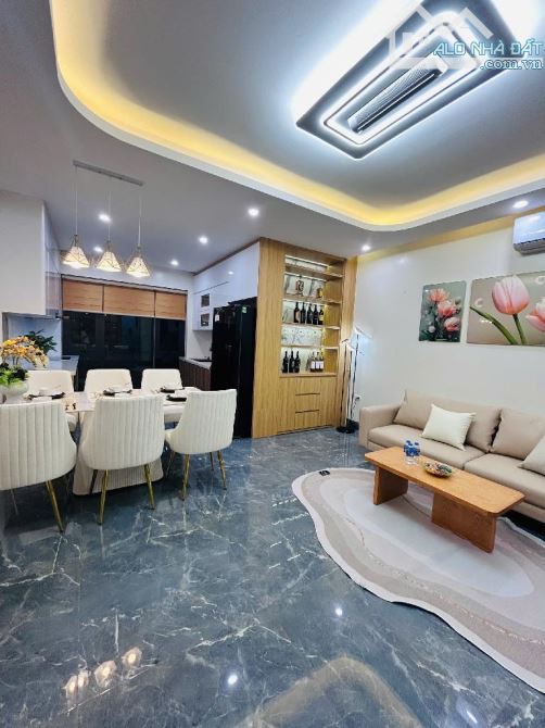 💥 Bán nhà mới Ngô Gia Tự, Long Biên – Chỉ việc xách vali về ở! 💥 - 4