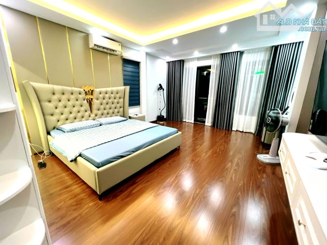 Bán nhà phố Ngọc Lâm, Long Biên lô góc 50m2, 6,5 tầng thang máy, ôtô vào nhà, giá 15,3 tỷ - 4