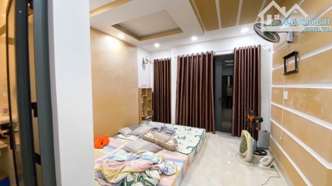Bán gấp 4 tầng .hẻm ô tô 6m, 70m2, giá chỉ : 6.7 tỷ, đường số 59 gò vấp - 4