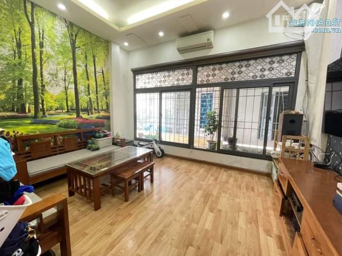 Ô tô qua! Bán nhà ngõ 20 Hồ Tùng Mậu, ngõ thông, kinh doanh, 52m2 5T, 12.x tỷ - 5