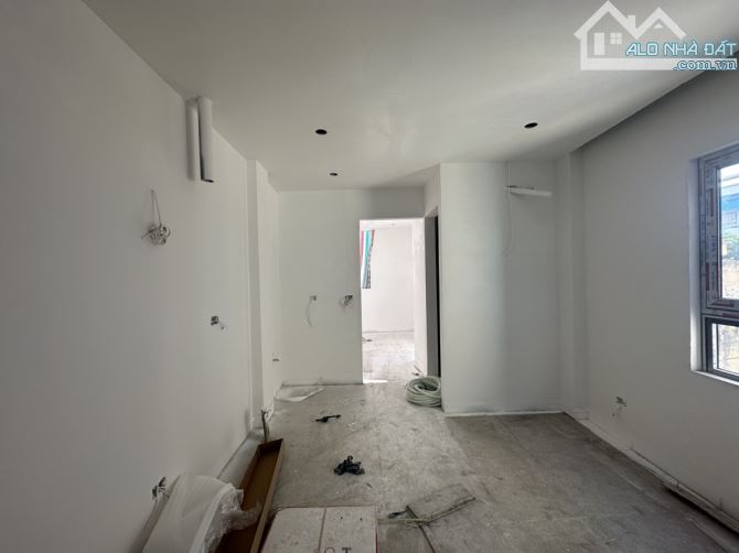 BÁN NHÀ KIM GIANG, HOÀNG MAI, LÔ GÓC 2 THOÁNG - 38m2 - 7 TẦNG - THANG MÁY - GIÁ 9,3 tỷ - 5