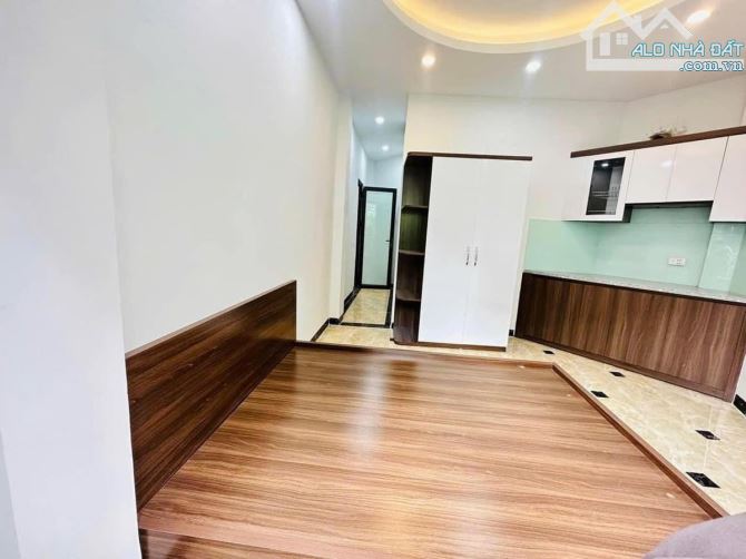 CỰC HIẾM- CCMN 5 TẦNG ĐỐNG ĐA - 8 PHÒNG FULL - DOANH THU 45TR-50m2 giá 6.5tỷ - 5