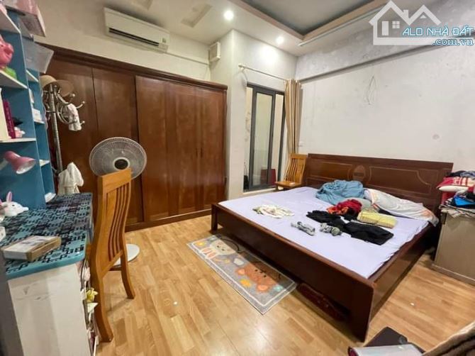 Ô tô qua! Bán nhà ngõ 20 Hồ Tùng Mậu, ngõ thông, kinh doanh, 52m2 5T, 12.x tỷ - 6
