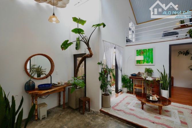 HOMESTAY ĐƯỜNG OTO LỚN NGAY TRUNG TÂM SRXD MÀ CHỈ CÓ 3ty5